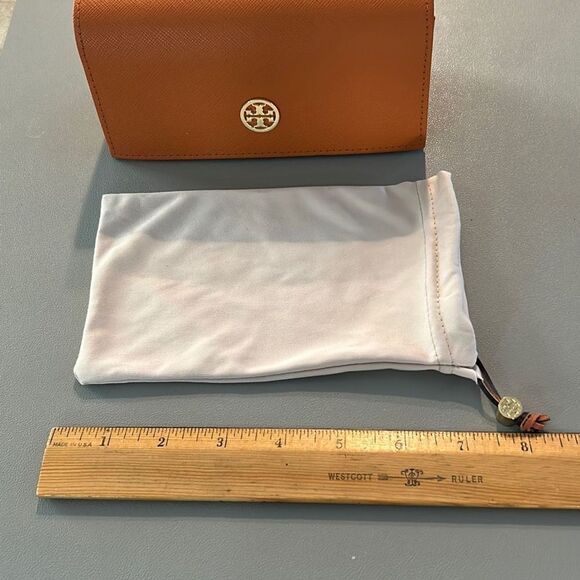 Tory Burch Eyeglass Case & Bag - Picture 4 of 7